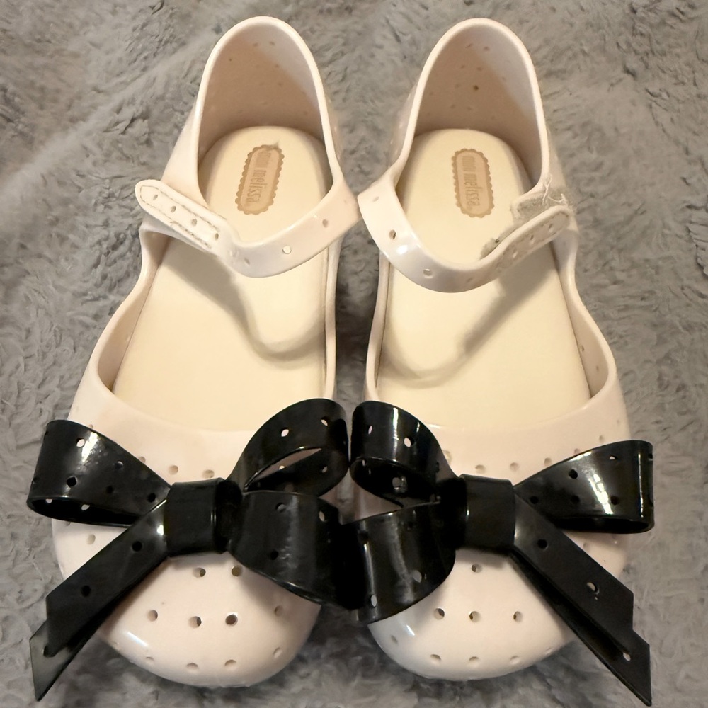 Mini Melissa’s size 12 holiday dress shoes
